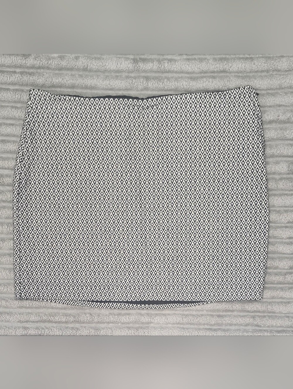 GAP Black and White Geometric Pencil Skirt Size 12